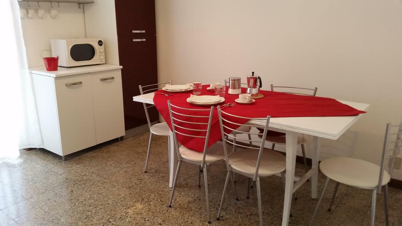 In Vacanza Da Marinella Albenga Exteriér fotografie